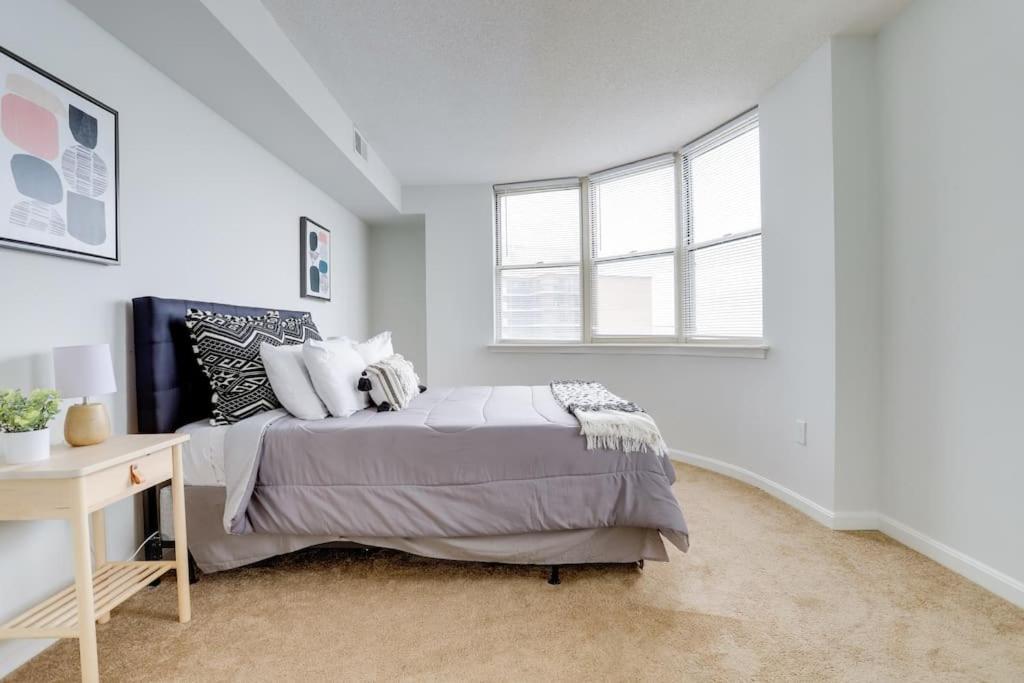 Fantastic 2 Bedroom Condo At Ballston With Gym Арлингтън Екстериор снимка