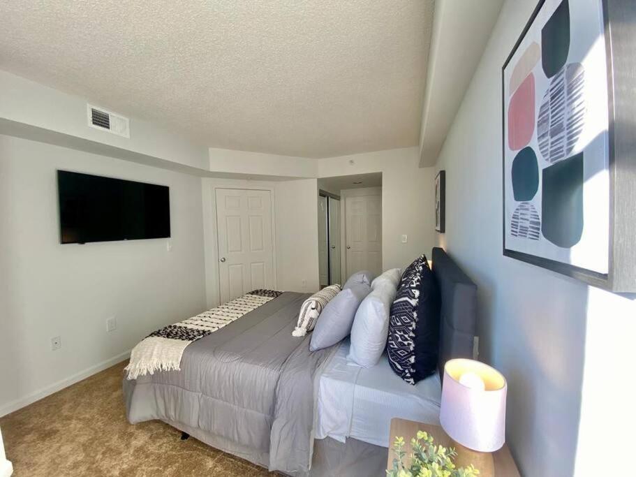 Fantastic 2 Bedroom Condo At Ballston With Gym Арлингтън Екстериор снимка